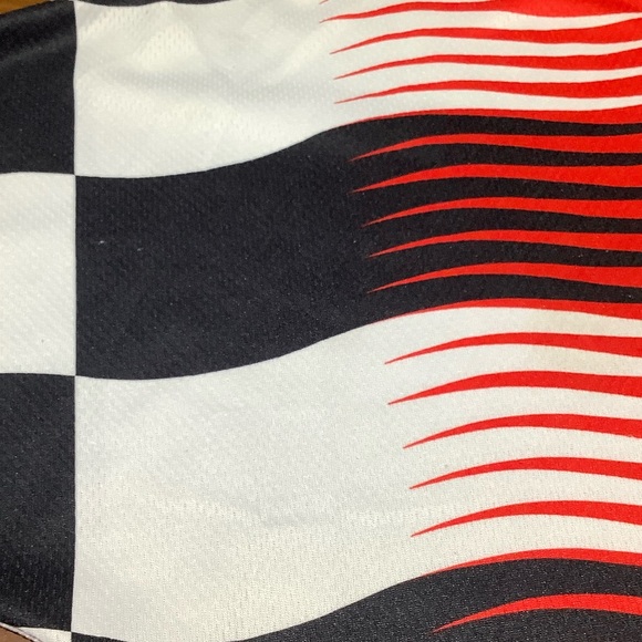 Ferrari Red Jersey with Iconic Logo - Picture 4 of 10